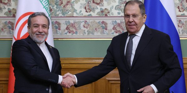 Rosja namawia USA do „porzucenia języka ultimatum” i powrót do negocjacji z Iranem