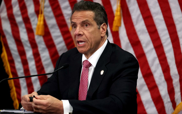 Gubernator Nowego Jorku ostrzega przed dawaniem pieniędzy „chciwym korporacjom"