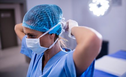 Od lipca wzrosną minimalne wynagrodzenia pielęgniarek, choć realne zarobki już teraz są znacznie wyż