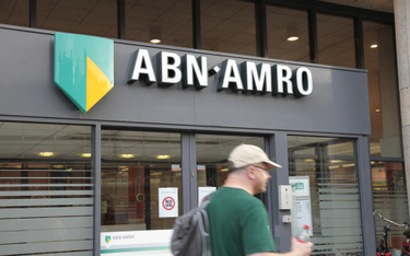 Holenderski rząd pozbywa się udziałów w banku ABN Amro
