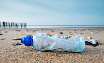 Wielka maszyna czyści ocean z plamy śmieci