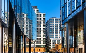 Nowoczesne biurowce to stosunkowo nowy element krajobrazu dzielnicy Wola