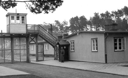 Obóz koncentracyjny Stutthof działał od 2 września 1939 r. do maja 1945 r. Przewinęło się przez nieg
