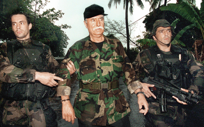 Bob Denard 5 października 1995 r. został aresztowany na Komorach przez francuskie wojsko