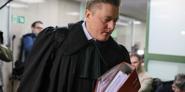 Nowa ustawa prezydenta o sądach. Jaka była rola adwokata Zbigniewa Ziobry?