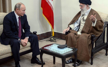 Putin spotkał się w Teheranie m.in. z Ajatollahem Ali Chameneiem