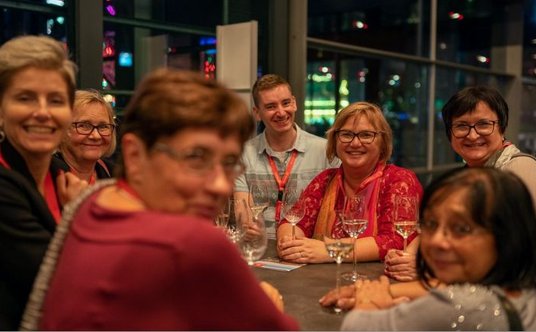 "Polskiej grupie przewodziła Adriana Czupryn (w środku) z warszawskiego biura Schweiz Tourismus "