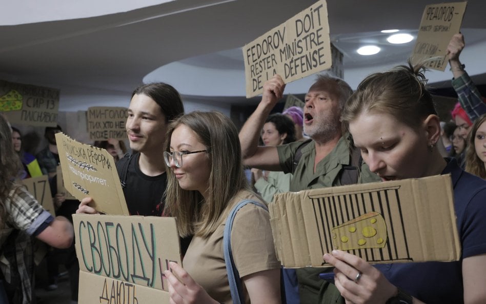 Protesty w Ukrainie. Zachwiał się tron prezydenta Zełenskiego