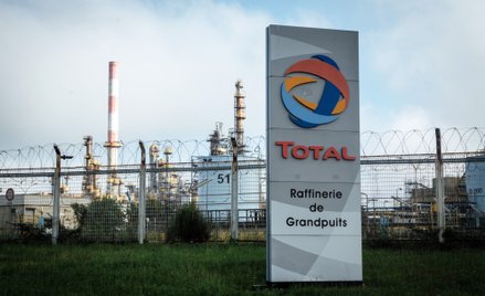 Rząd francuski pozwoli stacjom benzynowym na sprzedaż paliwa ze stratą