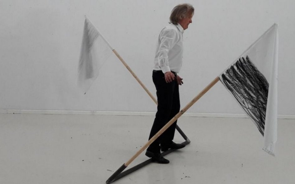 Janusz Bałdyga, Dzień flagi, performance, rejestracja 2017 r.