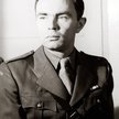 Ksawery Pruszyński (1907–1950) w mundurze podporucznika. Londyn, 3 września 1942 r.