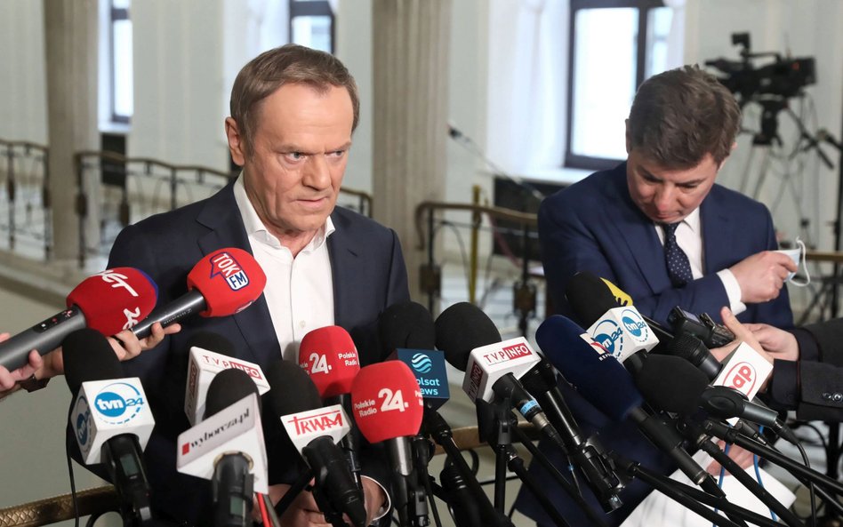 Z powodów politycznych Donald Tusk nie jest zainteresowany istnieniem silnych mediów publicznych