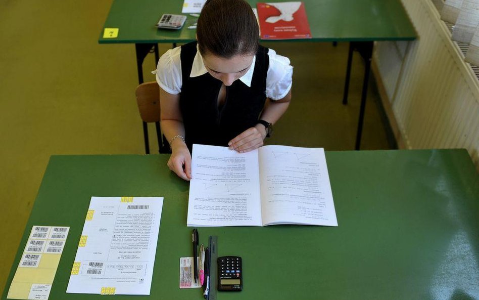 Matura z matematyki w internecie. CKE zawiadomiła policję