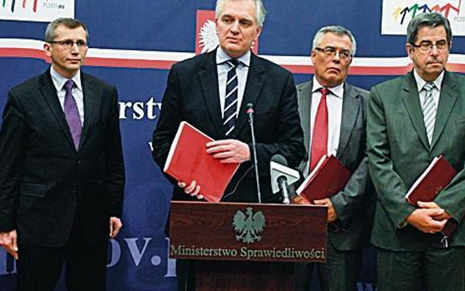 Jarosław Gowin, minister sprawiedliwości, zapowiedział wczoraj, że już w styczniu przygotowany przez