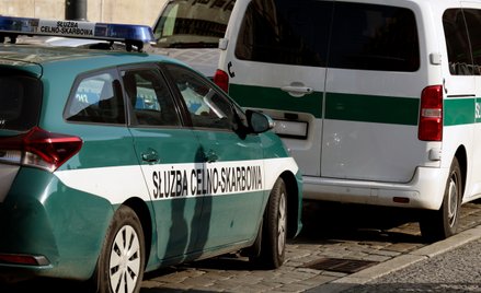 Kacper Krawczyk: Za przywóz podróbek z Chin może grozić kara, liczy się skala importu