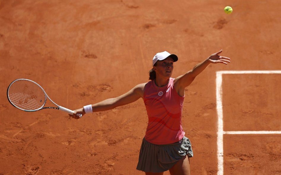 Roland Garros: Iga Świątek gra dalej