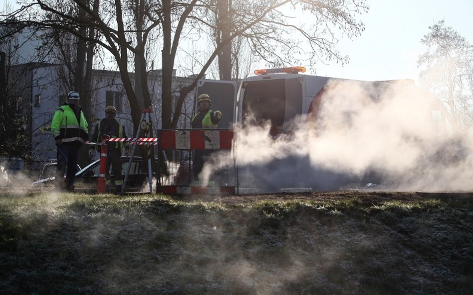 Awaria dotyczy rury o średnicy 600 mm, która stanowi główne źródło ciepła dla Ursusa od strony Włoch