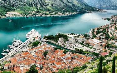 Tygodniowe wakacje w Czarnogórze mogą kosztować już od 1900 zł