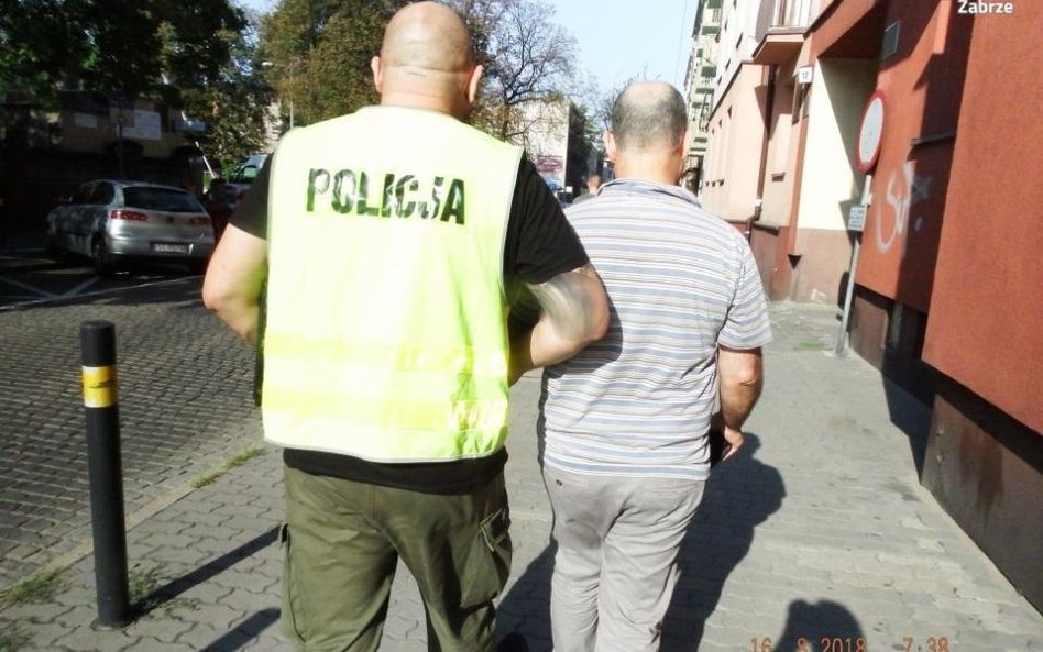 Ginekolog zatrzymany przez policję. Za gwałty na pacjentkach grozi mu do 12 lat więzienia.