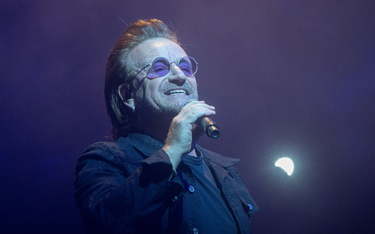 U2 przerwało występ w Berlinie. "Bono stracił głos"