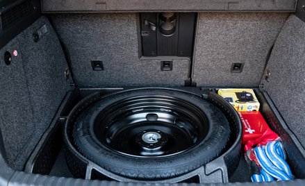Jeśli kupisz nowy samochód, będziesz też musiał kupić apteczkę. Decyzja rządu