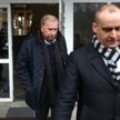 Aktor, reżyser Jerzy Stuhr opuszcza po zakończonym przesłuchaniu siedzibę Prokuratury Rejonowej Krak