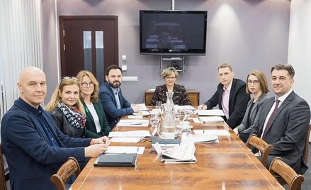 Można oddziaływać poprzez zakazy, ale najlepiej by było gdyby ludzie zrozumieli, iż działania proeko