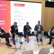 Uczestnicy panelu poświęconego projektom podwójnego zastosowania (ang. dual-use)