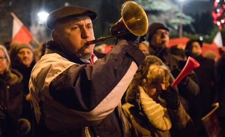 Do niedawna na marszach KOD-u mało było osób poniżej 30. roku życia - przyznaje Rafał Trzaskowski z 