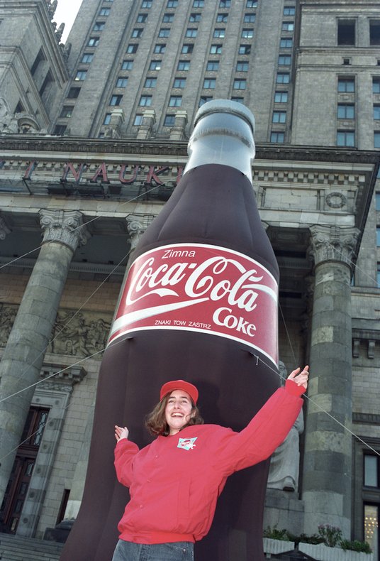 Pałac Kultury i Nauki – tu mieściło się pierwsze biuro Coca-Coli w Polsce.