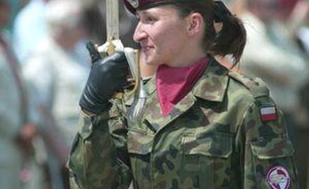 Żołnierze zawodowi będą mieli nowe świadczenia