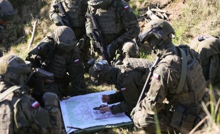 Polacy popierają obowiązkowe szkolenie wojskowe dla kobiet i mężczyzn
