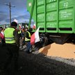 Protest rolników na torach kolejowych przy przejściu granicznym z Ukrainą w Medyce