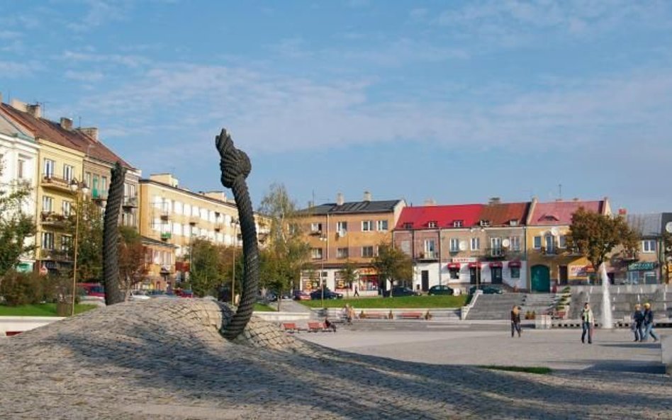 Z pieniędzy na termomodernizację budynków w regionie skorzysta m.in. Ostrowiec Świętokrzyski.