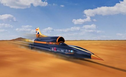 Bloodhound SSC ma na kołach pokonać psychologiczną barierę 1000 mil na godzinę (1609 km/h)