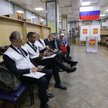 Obserwatorzy wyborów w lokalu wyborczym we Władywostoku