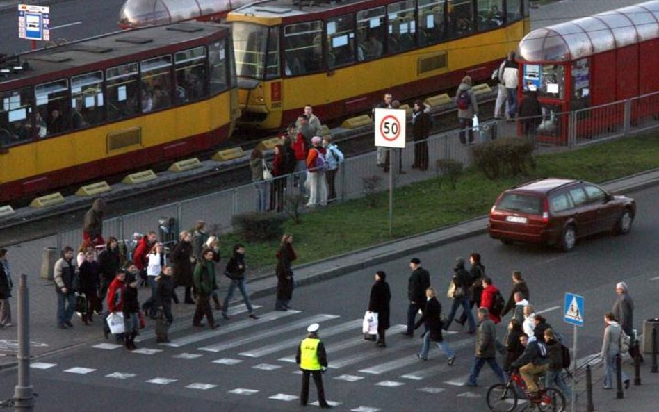 Do dużej liczby wypadków z udziałem pieszych dochodzi na pasach.