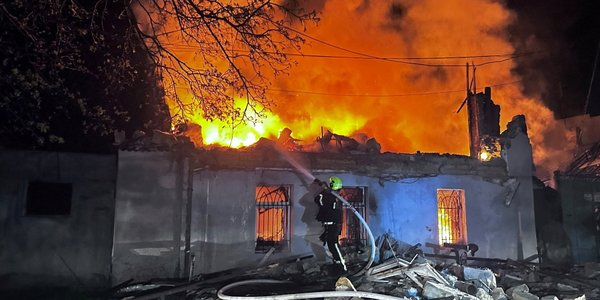 Wielkanocny rozejm formalnie trwa na Ukrainie. Ukraiński sztab informuje o 2299 naruszeniach