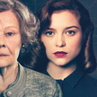 Judi Dench tym razem jako agentka Moskwy. Młodą bohaterkę zagrała Sophie Cookson