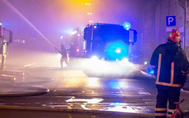 Szwecja: Pożar w budynku zamieszkanym przez studentów. Ludzie skakali z balkonów
