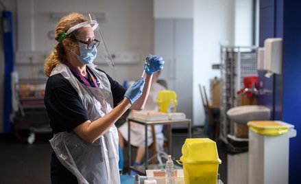 Londyn zabiega o dostęp do zmodyfikowanych szczepionek