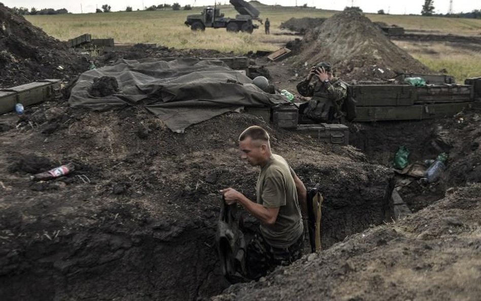 Odnaleziono 15 ciał uchodźców z zaatakowanego konwoju na Ukrainie