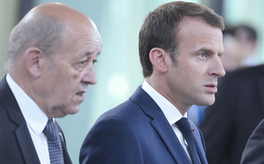 Minister spraw zagranicznych Francji Jean-Yves Le Drian i prezydent Emmanuel Macron