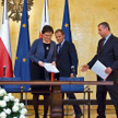 Minister zdrowia Ewa Kopacz na konferencji z premierem Donaldem Tuskiem wytknęła, że mimo pomocy pań