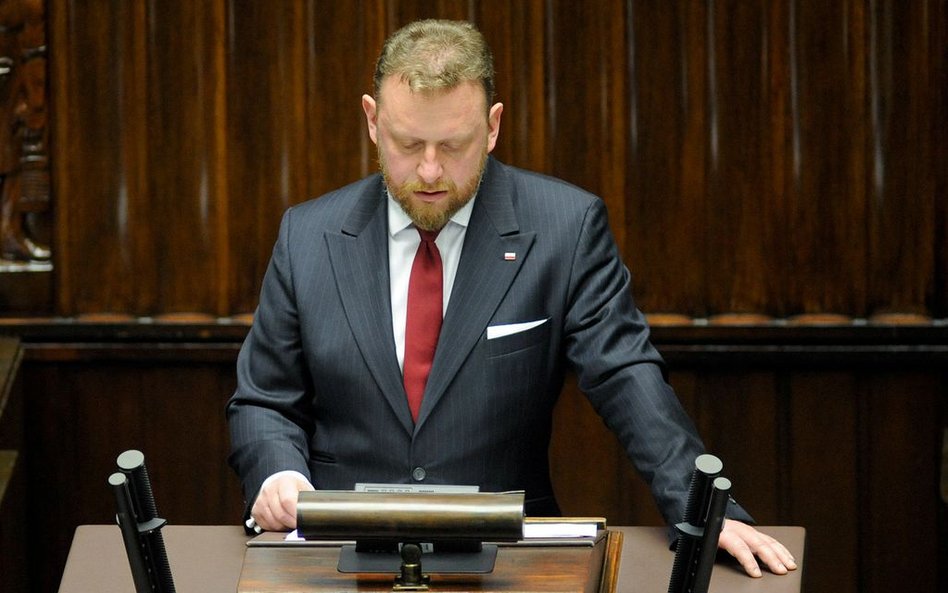 Szumowski: Zakontraktowaliśmy zakup milionów maseczek