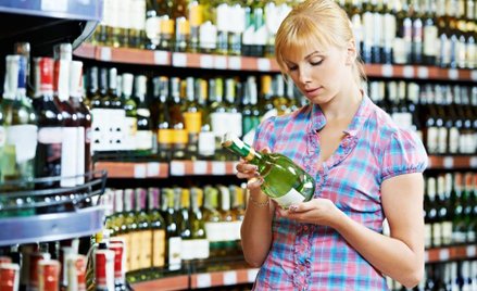 Kiedy wspólnota mieszkaniowa może zakazać handlu alkoholem