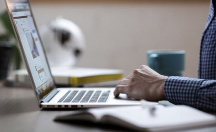 Michał Szułdrzyński: Rozmyta granica między informacją a dezinformacją