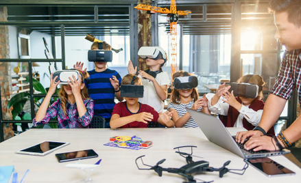 Drukarki 3D i gogle VR w każdej szkole. Rząd daje 300 zł na ucznia