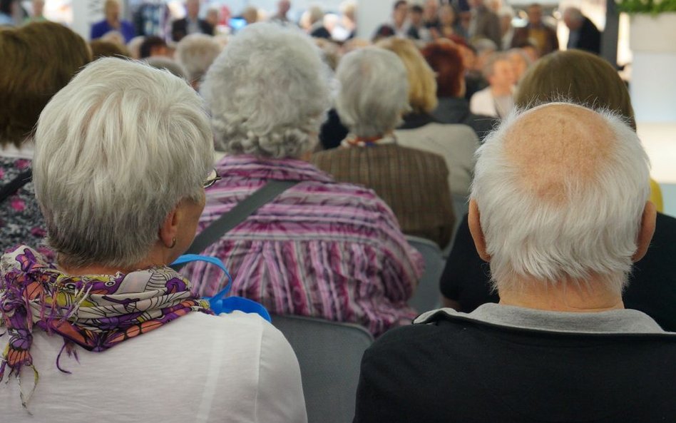 UOKiK ukarał za fikcyjne rabaty na pokazach dla seniorów