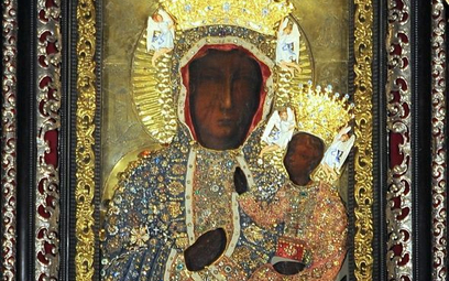 Obraz Matki Bożej Jasnogórskiej w jubileuszowych koronach.